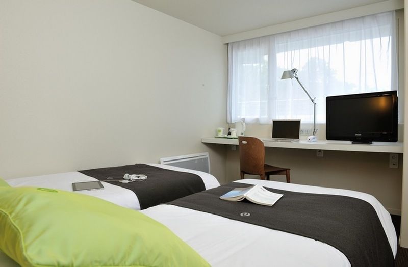 B&B Hotel Lorient ラネステ エクステリア 写真