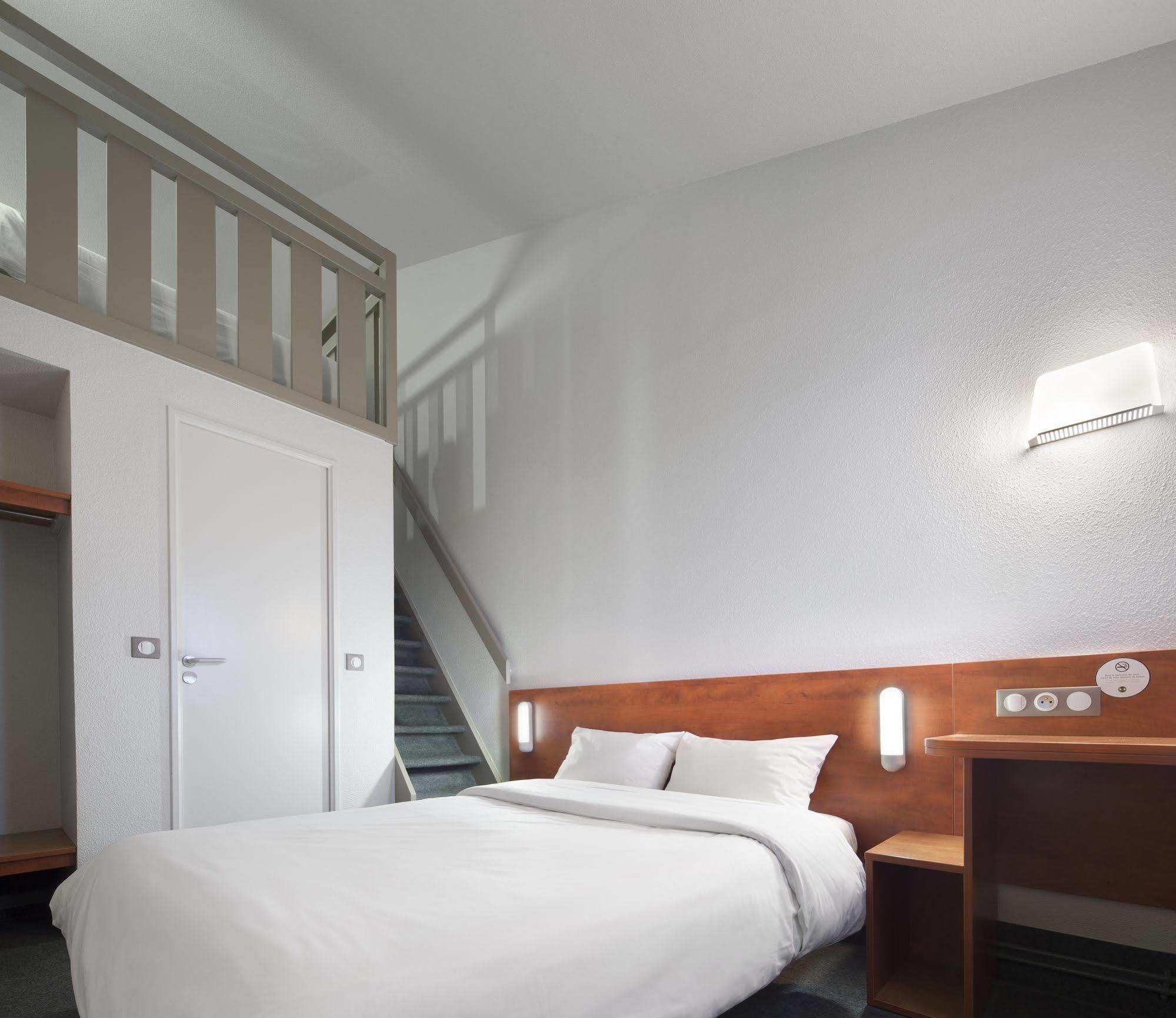 B&B Hotel Lorient ラネステ エクステリア 写真