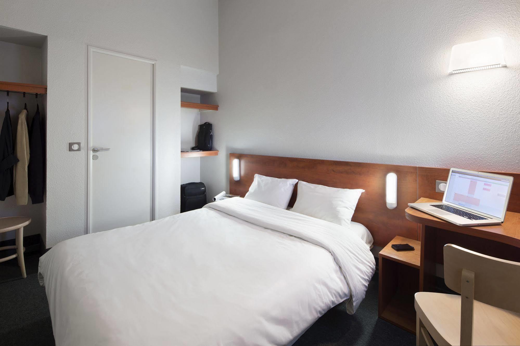 B&B Hotel Lorient ラネステ エクステリア 写真