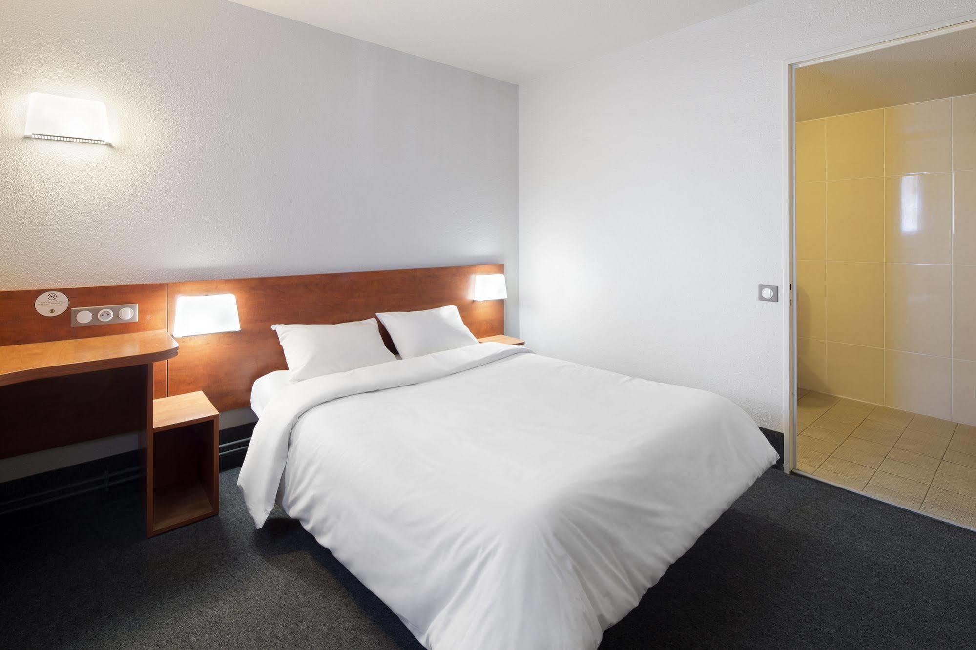 B&B Hotel Lorient ラネステ エクステリア 写真